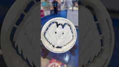 जब दंत उपकरण पेंटब्रश बन जाते हैं। कैसे? YRC-5X मिलिंग + 3D PLUS®s परतें जिरकोनिया ब्लॉक = कला।